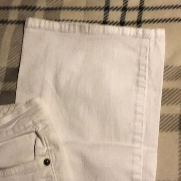 White jeans - Picture 3 of 6